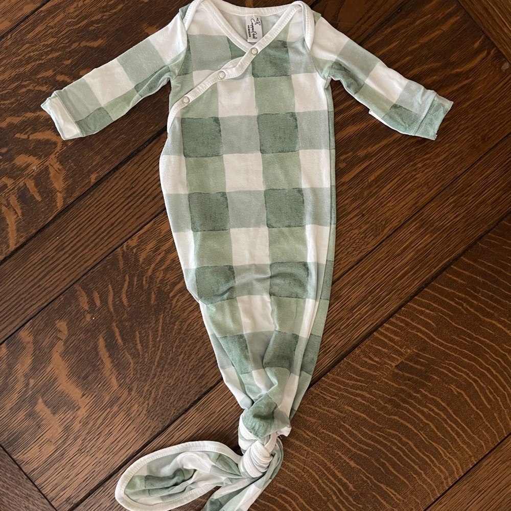 Baby Knot Gown - Picture 1 of 3